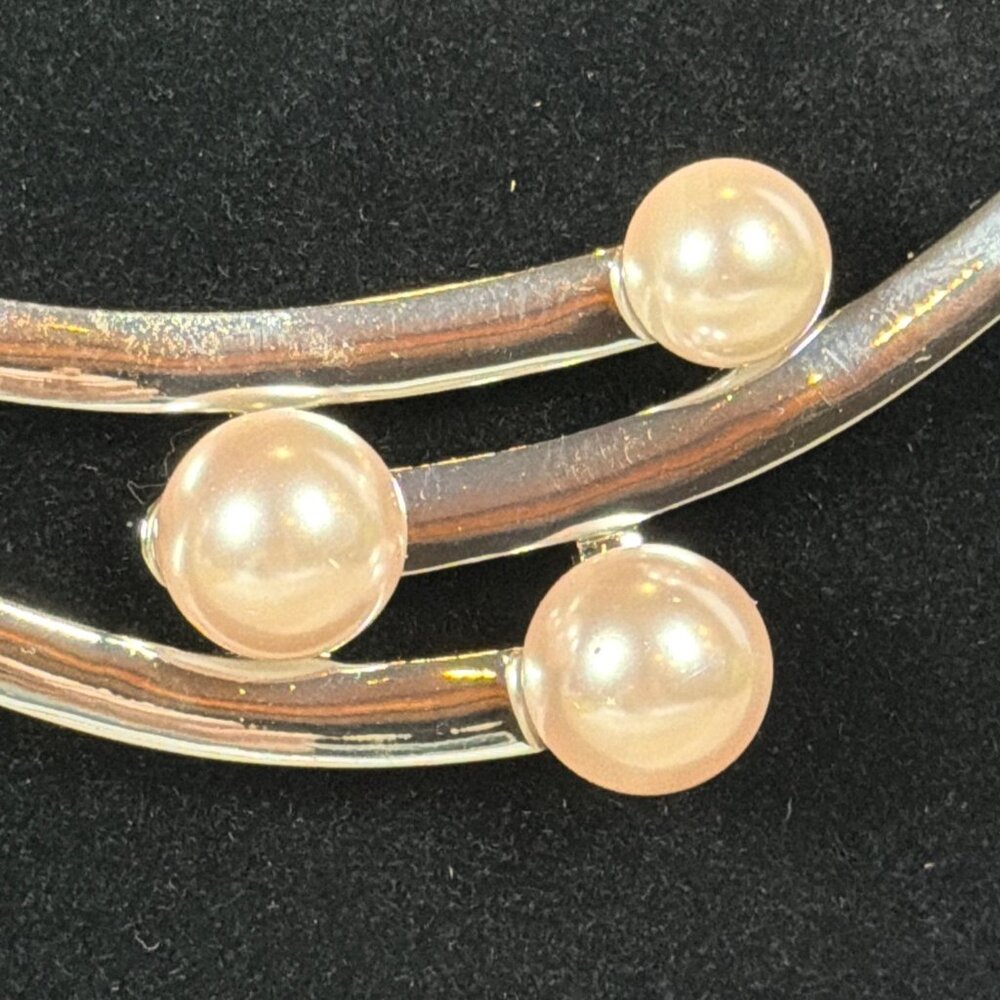 NWT White House Black Market Bib Necklace Goddess Pink Faux Pearl Silver Tone - Picture 3 of 13